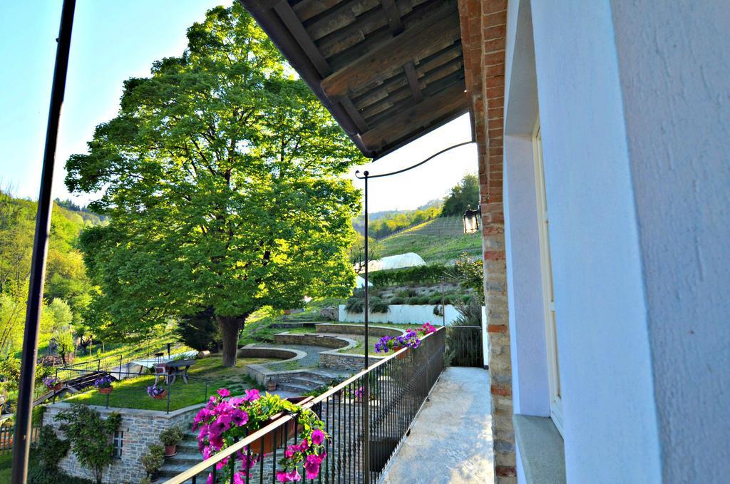 Cascina Il Convivio Guest House Diano d'Alba Room photo