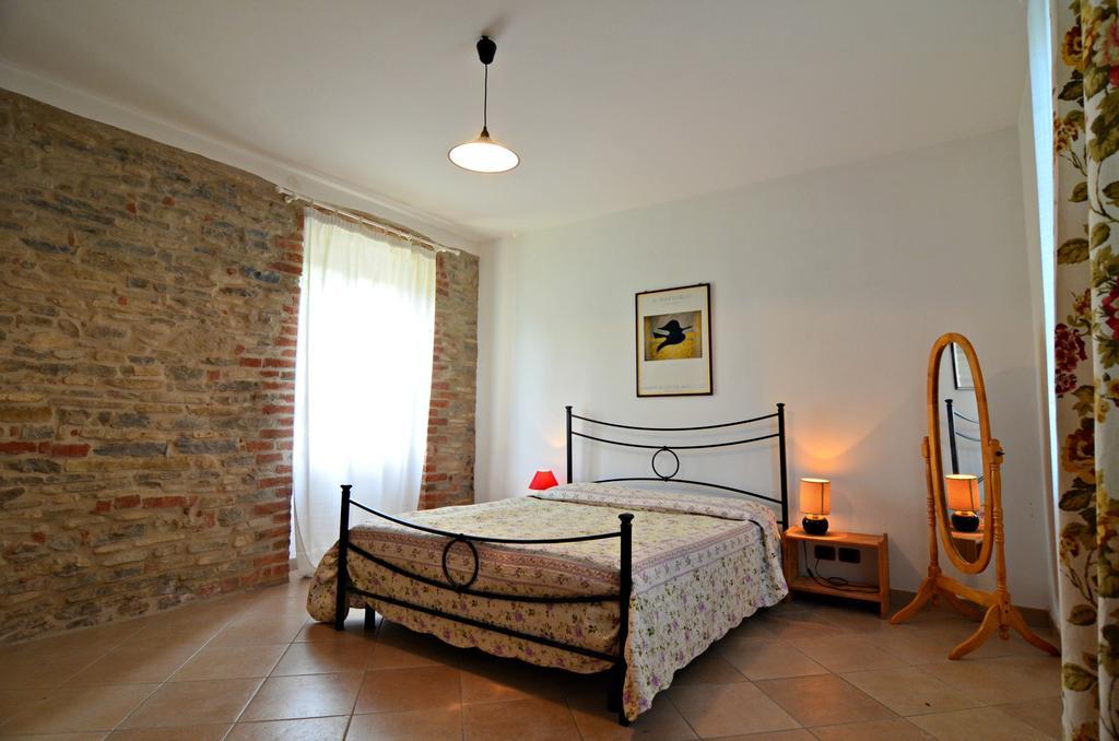 Cascina Il Convivio Guest House Diano d'Alba Room photo