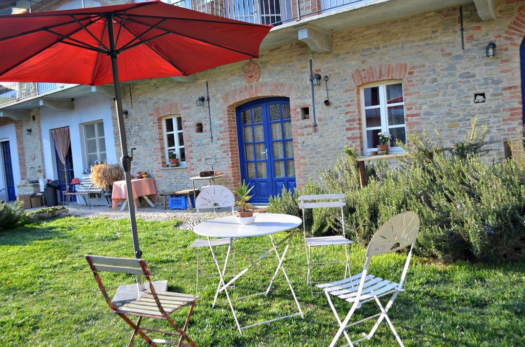 Cascina Il Convivio Guest House Diano d'Alba Exterior photo